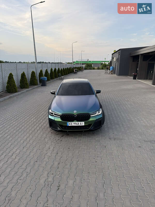 Седан BMW 5 Series 2017 в Дніпрі