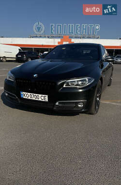 Седан BMW 5 Series 2015 в Ужгороді
