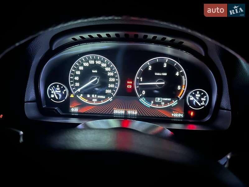 Седан BMW 5 Series 2012 в Золотоноше