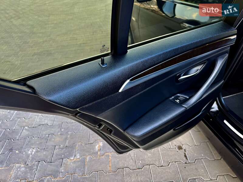 Седан BMW 5 Series 2013 в Одессе