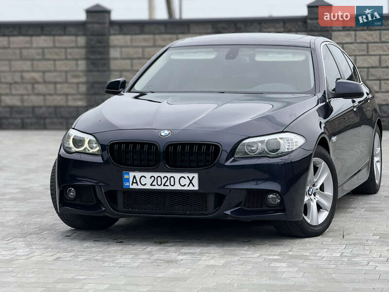 Седан BMW 5 Series 2012 в 
