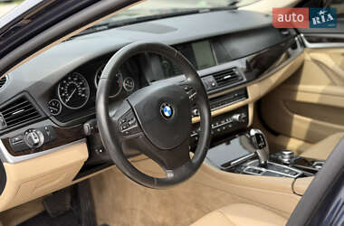 Седан BMW 5 Series 2012 в 