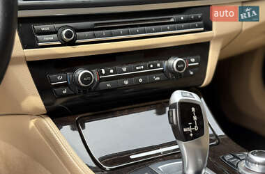 Седан BMW 5 Series 2012 в 