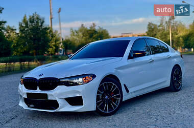 Седан BMW 5 Series 2017 в Дніпрі