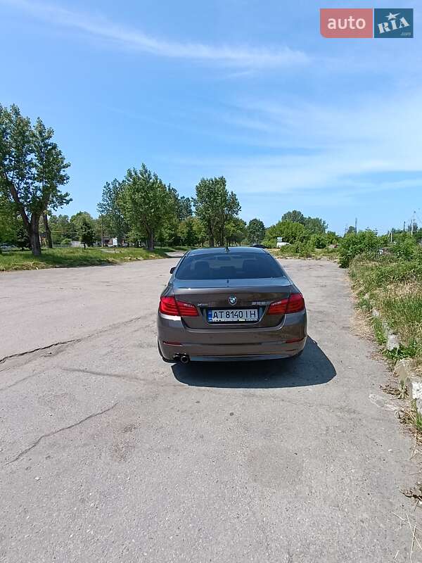 Седан BMW 5 Series 2013 в Ивано-Франковске