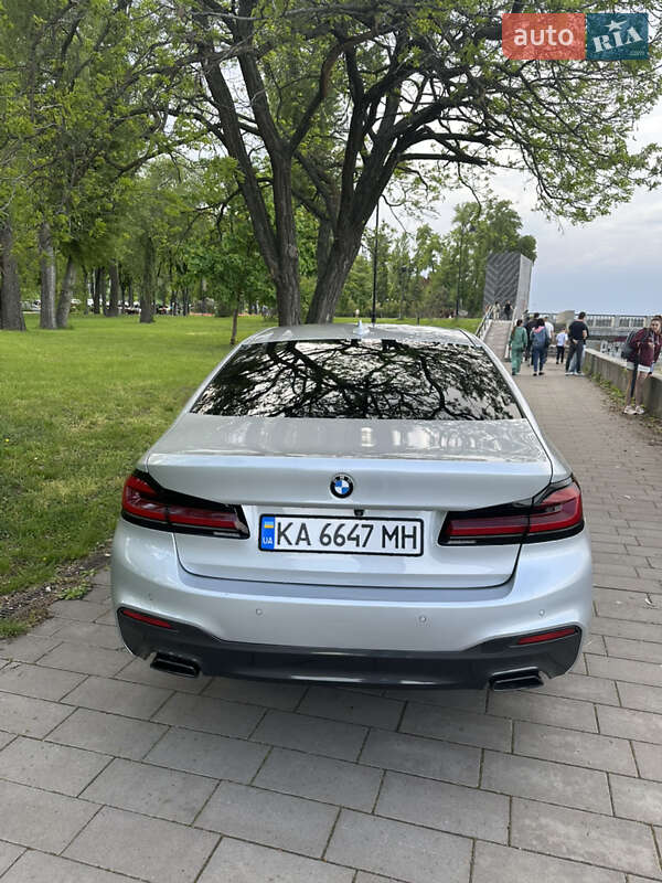 Седан BMW 5 Series 2017 в Киеве