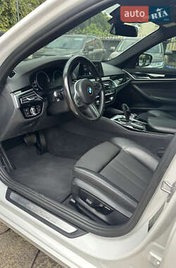 Универсал BMW 5 Series 2017 в 