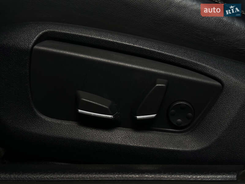 Седан BMW 5 Series 2016 в Ременеві