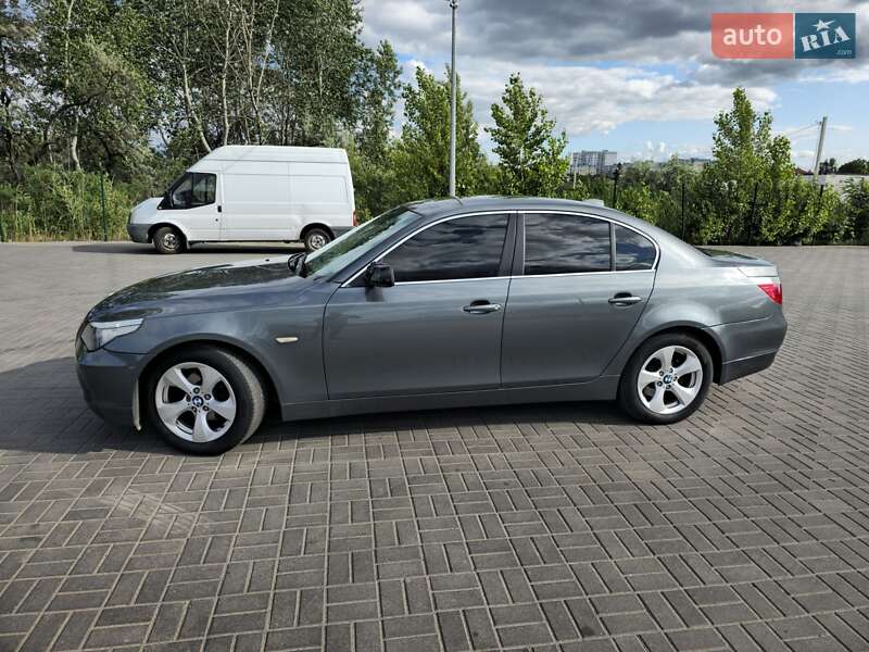 Седан BMW 5 Series 2006 в Дніпрі