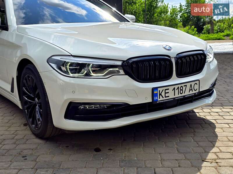 Седан BMW 5 Series 2018 в Києві