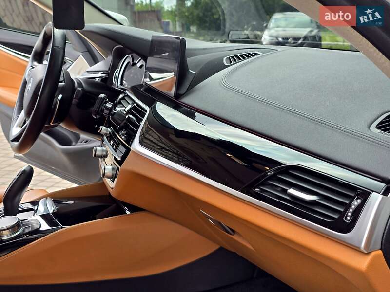 Седан BMW 5 Series 2018 в Києві