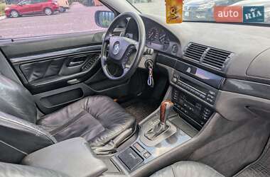 Седан BMW 5 Series 2001 в 