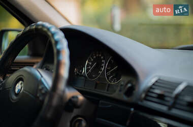 Седан BMW 5 Series 1996 в Кременці