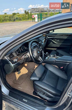 Седан BMW 5 Series 2010 в 