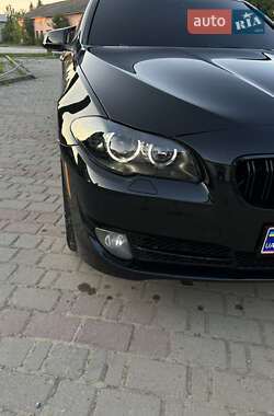Седан BMW 5 Series 2011 в 