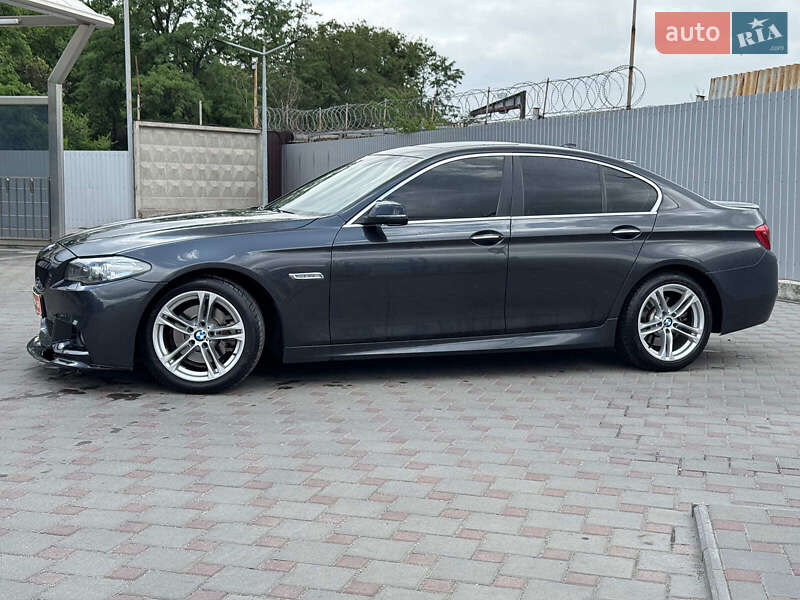 Седан BMW 5 Series 2015 в Запорожье