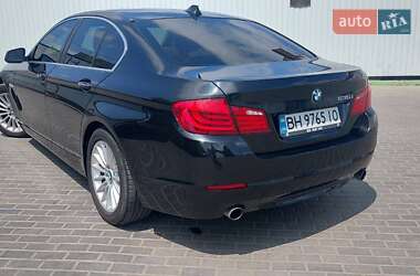 Седан BMW 5 Series 2012 в  фото 6 Седан BMW 5 Series 2012 в