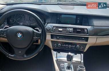 Седан BMW 5 Series 2012 в  фото 13 Седан BMW 5 Series 2012 в