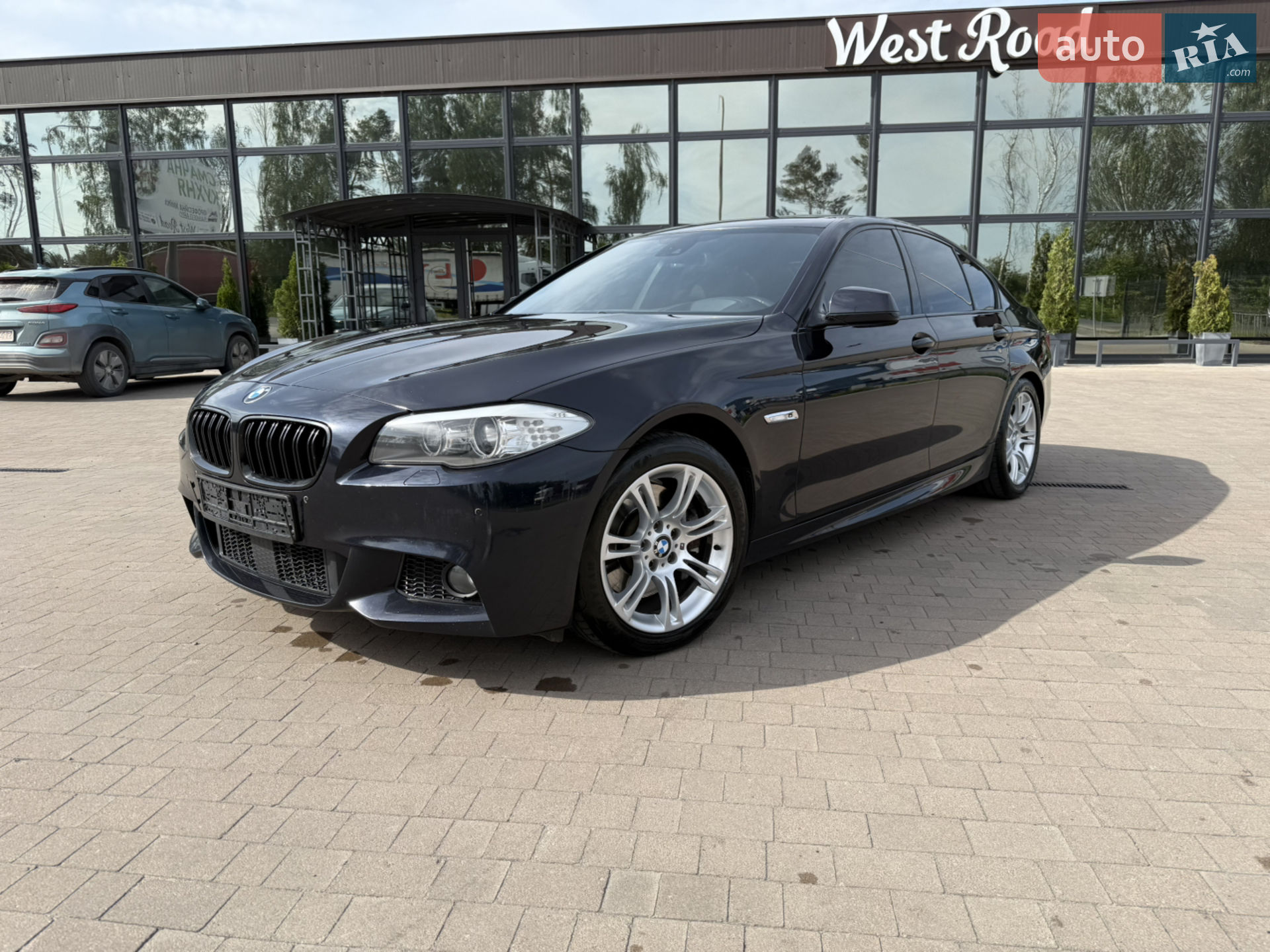 2011 BMW 5er - мініатюра 2