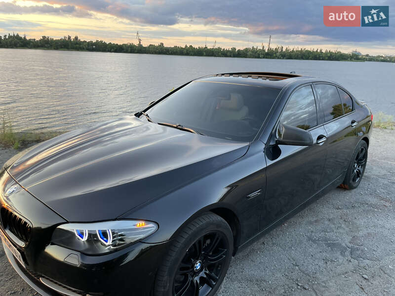 Седан BMW 5 Series 2011 в Дніпрі