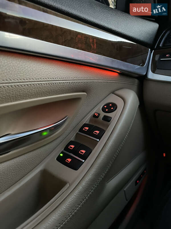 Седан BMW 5 Series 2011 в Дніпрі