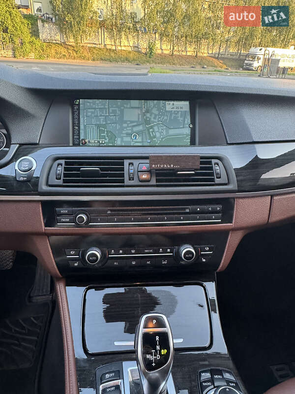 Седан BMW 5 Series 2013 в Львові