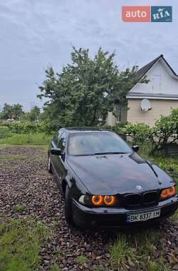 Седан BMW 5 Series 2003 в Клесовом