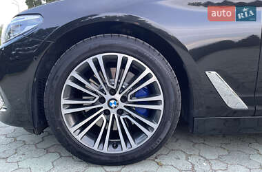 Седан BMW 5 Series 2017 в 