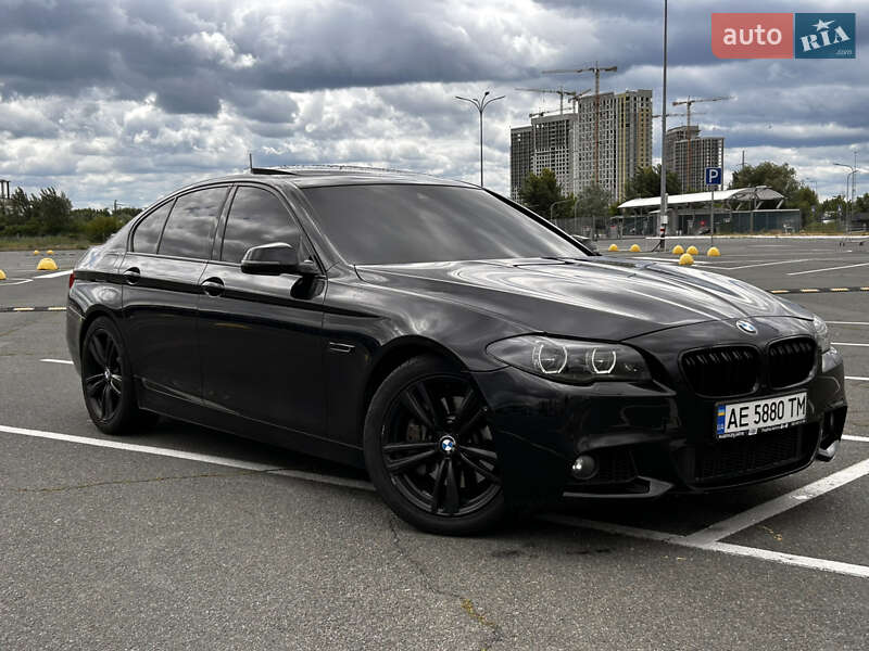 Седан BMW 5 Series 2014 в Києві
