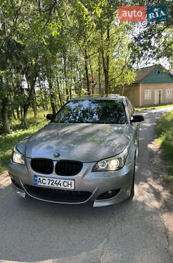 Седан BMW 5 Series 2005 в Черновцах