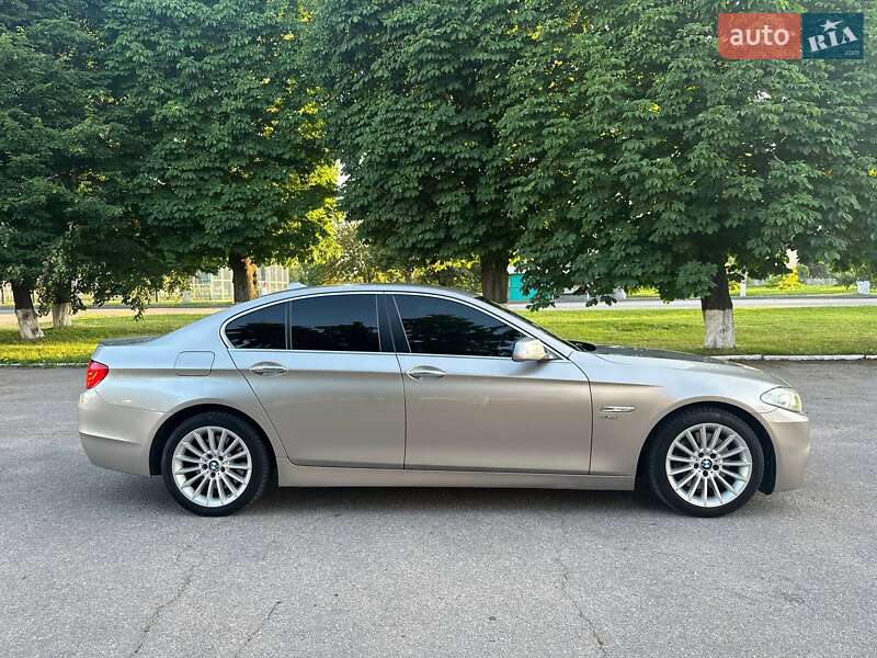 Седан BMW 5 Series 2012 в Золотоноше