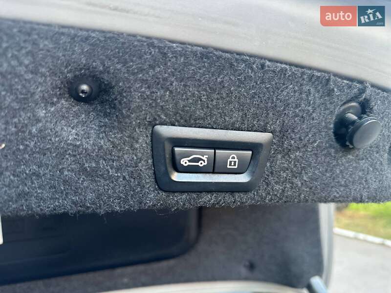 Седан BMW 5 Series 2012 в Золотоноше
