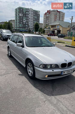 Универсал BMW 5 Series 2001 в Сарнах