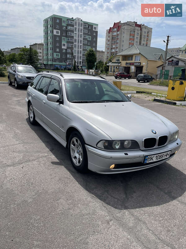 BMW 5 Series 2001