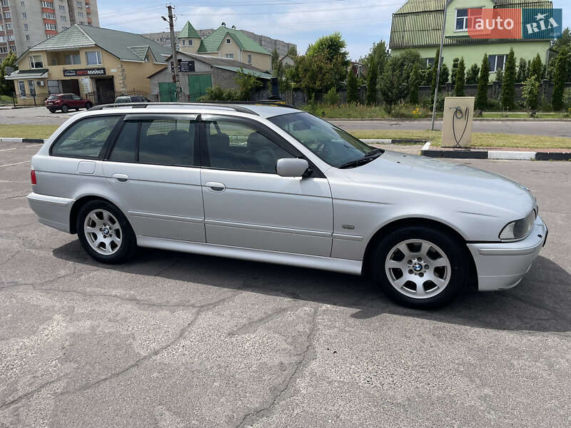 Універсал BMW 5 Series 2001 в Сарнах
