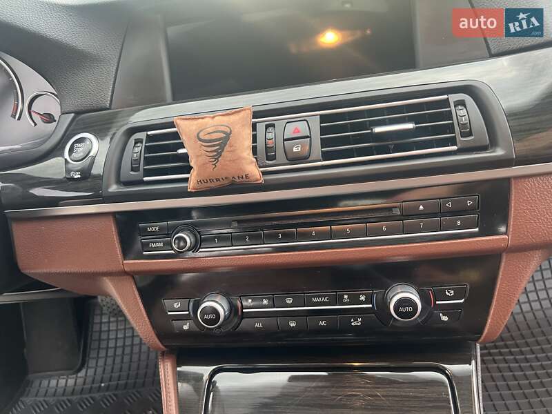 Седан BMW 5 Series 2013 в Олександрії