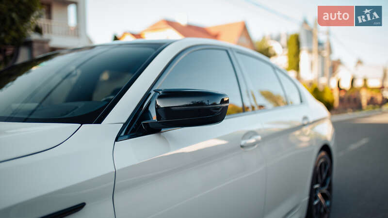 Седан BMW 5 Series 2019 в Черновцах