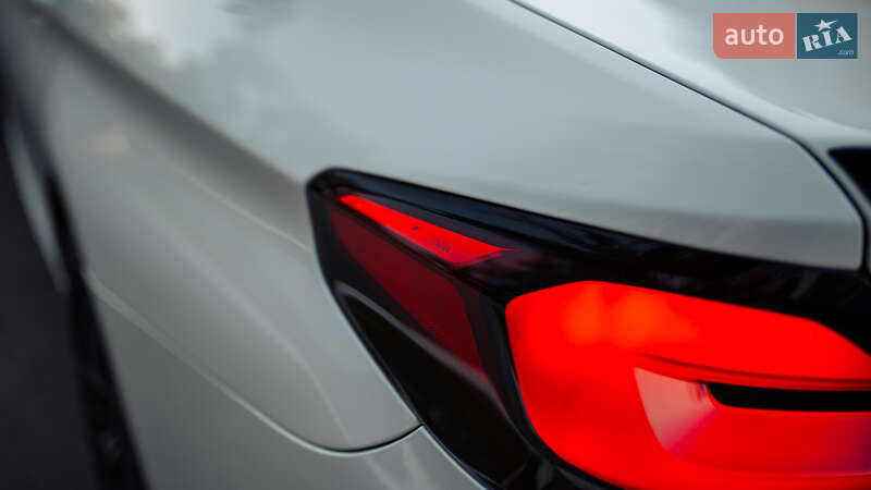 Седан BMW 5 Series 2019 в Черновцах