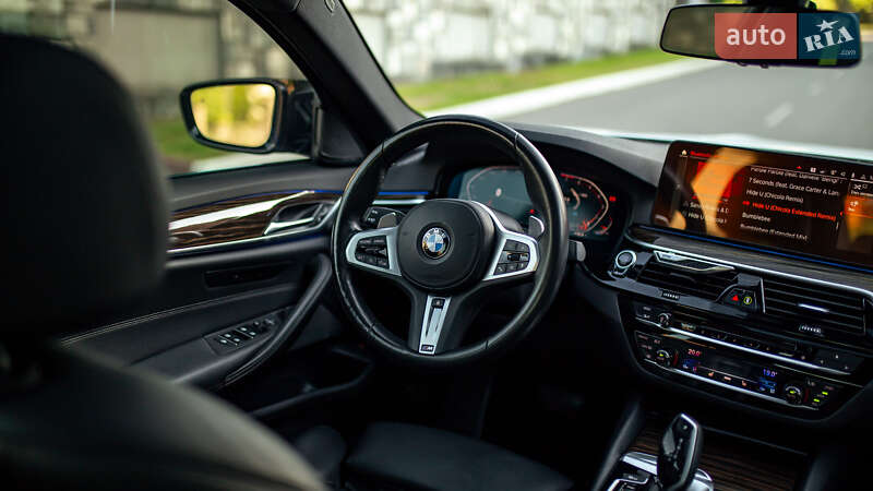 Седан BMW 5 Series 2019 в Черновцах