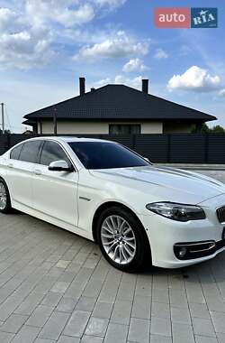 Седан BMW 5 Series 2015 в Дніпрі