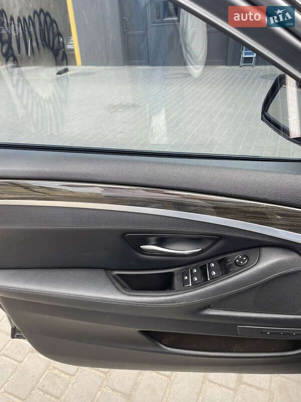 Седан BMW 5 Series 2014 в Днепре