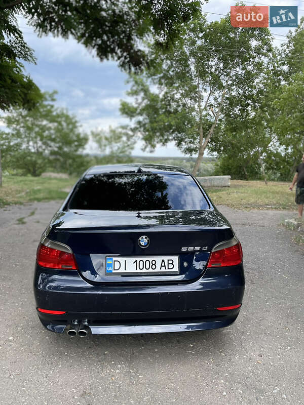 Седан BMW 5 Series 2004 в Чугуєві