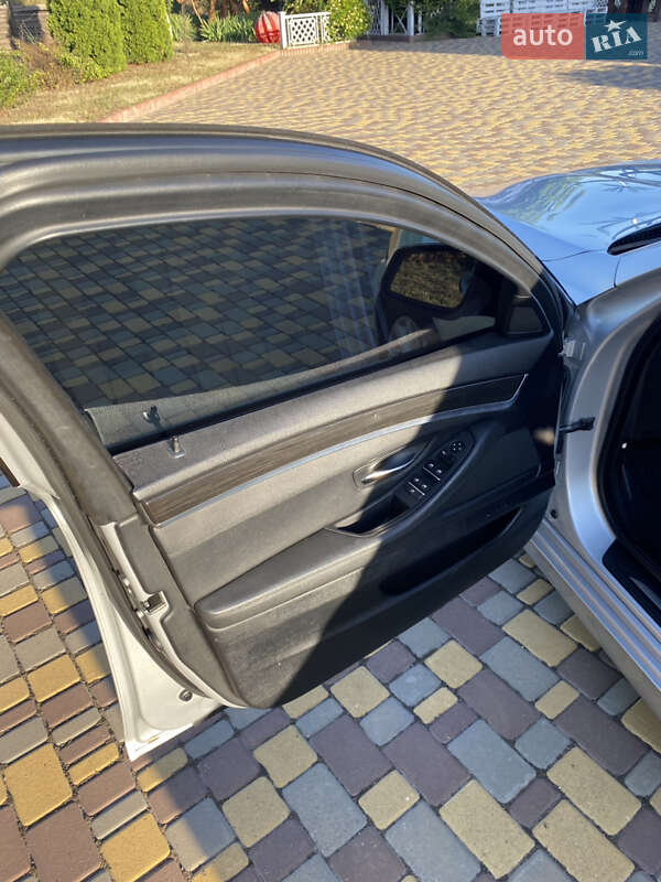 Седан BMW 5 Series 2011 в Южноукраїнську