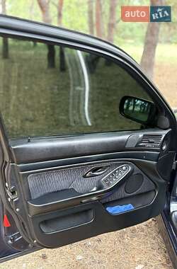 Седан BMW 5 Series 1999 в 