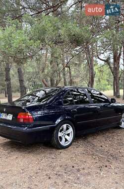 Седан BMW 5 Series 1999 в 