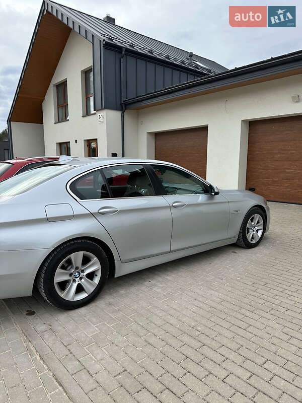Седан BMW 5 Series 2016 в Виннице