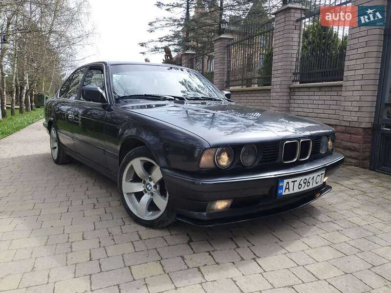 Седан BMW 5 Series 1990 в Ивано-Франковске