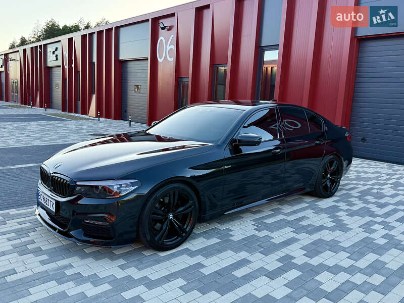 Седан BMW 5 Series 2017 в Львові