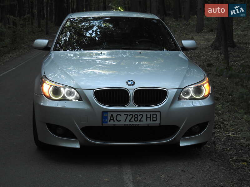 Седан BMW 5 Series 2004 в Луцке
