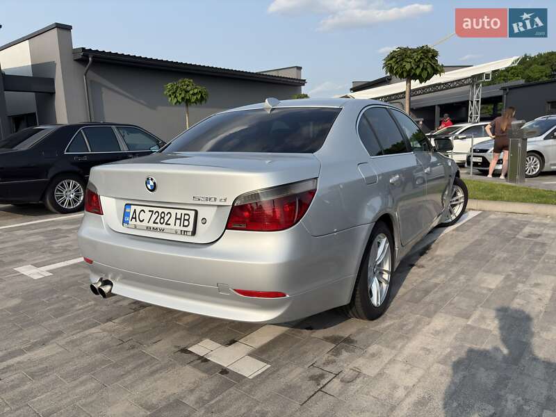 Седан BMW 5 Series 2004 в Луцке